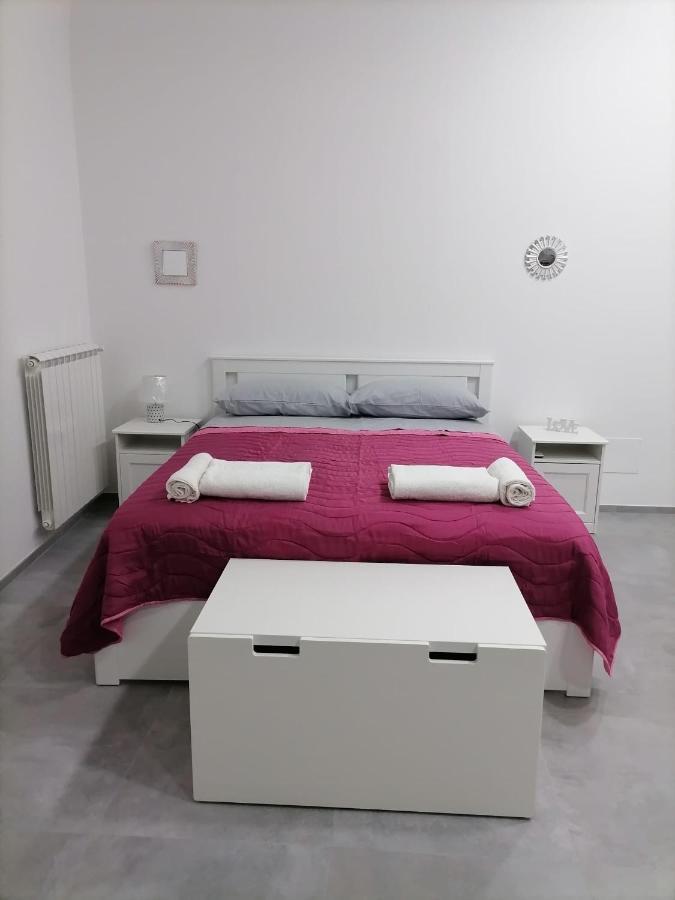 Darsena Apartments1 Molfetta Bagian luar foto